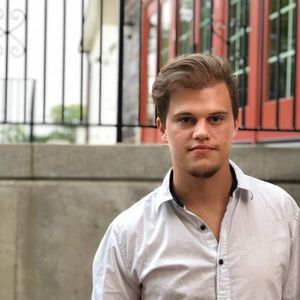 Meet your Posher, Tristin